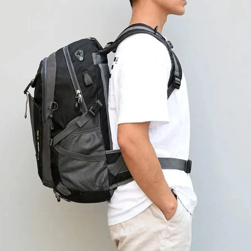 Equipaje Montaña - Mochila de senderismo de 40l con adaptador usb