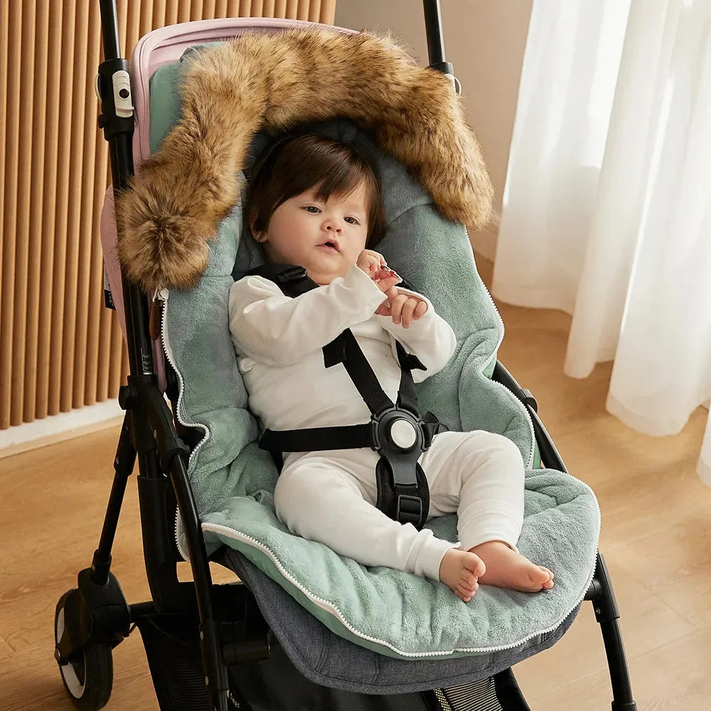 Equipaje Montaña - Saco de dormir de invierno para bebé con cuello de piel sintética