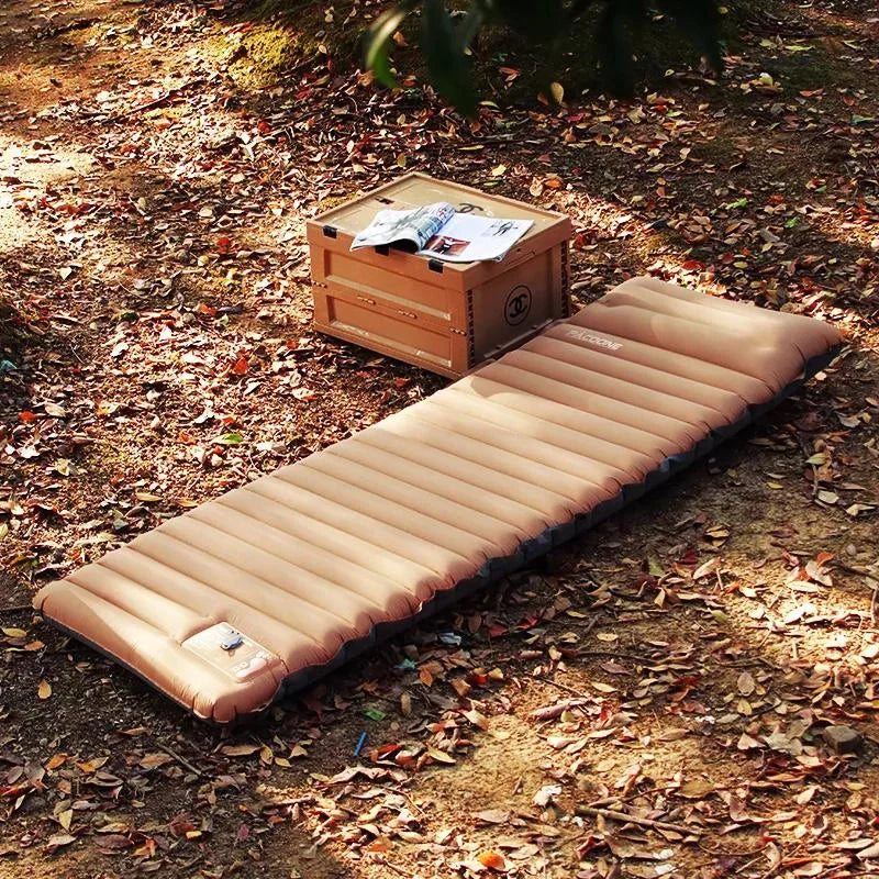 Equipaje Montaña - Colchón de camping inflable bicolor con botones de sujeción