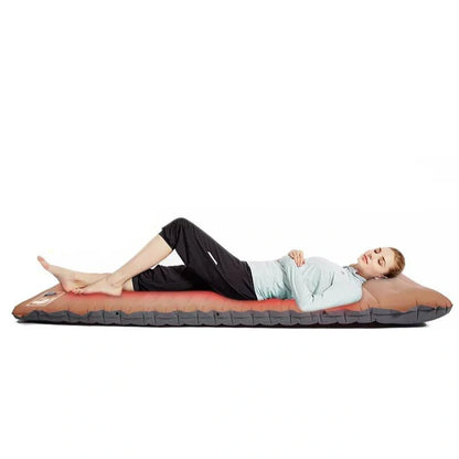 Equipaje Montaña - Colchón de camping inflable bicolor con botones de sujeción